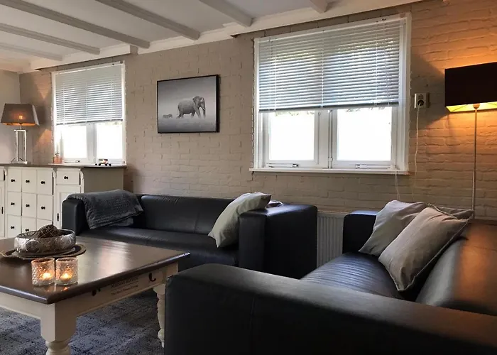 Сasa de vacaciones Omheind Chalet Met Prive Hottub. Op De Veluwe